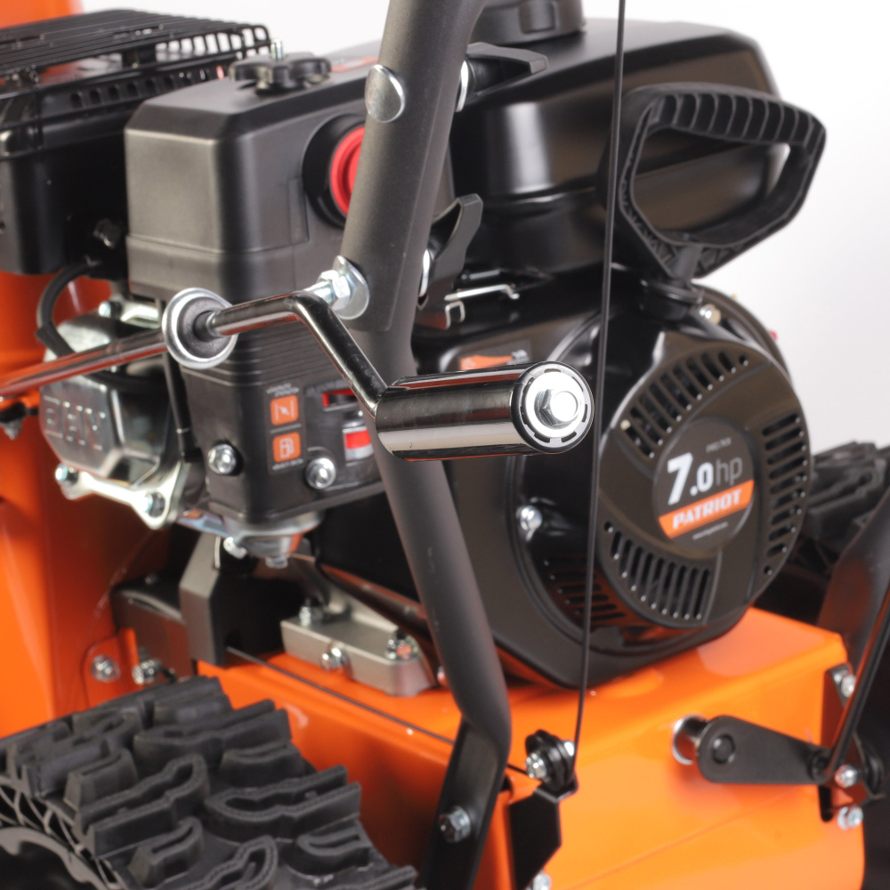 Снегоуборщик PATRIOT PRO 7 KX 7 л.с, 212 см.куб, бак 3.6 л, 4Т, картер 0.6 л, металлический шнек, ширина обработки 61 см, высота обработки 53 см, диаметр шнека 300 мм