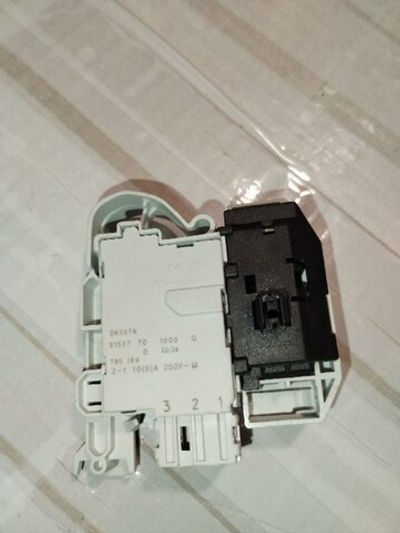 Замок двери (блокировка люка) DKS67A Bosch, Siemens, Neff, Gaggenau INT023BO