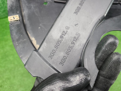 Подкрылок передний правый VW Passat B8 (2014-2020)