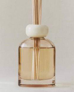 Zara Home Аромадиффузор Jasmine & Musk 120 мл, тростниковые палочки микадо, аромат цветочный древесный, Розовый