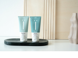 Naif Personal Care - питательный шампунь /   200  ml  / GTIN 8719189451603