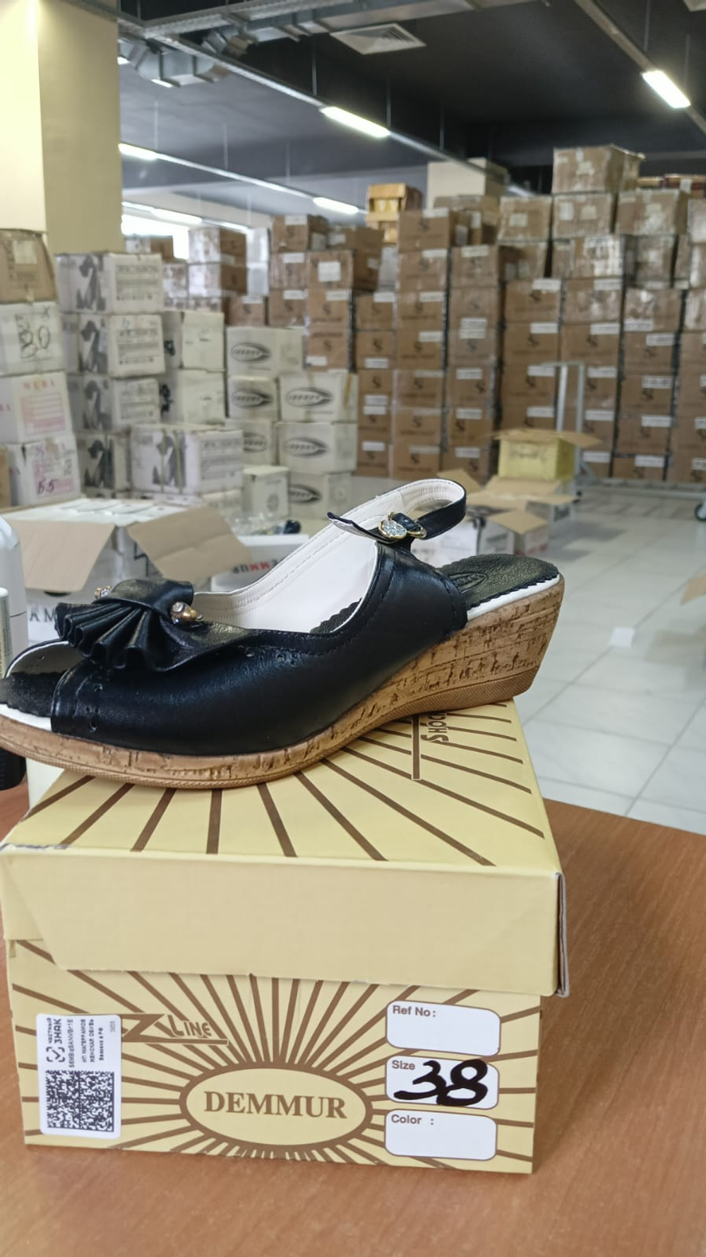 Босоножки женские DEMMUR 10-909