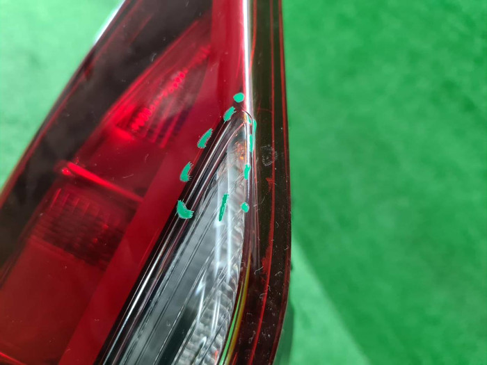 Фонарь левый внутренний Genesis G80 (2016-2020)