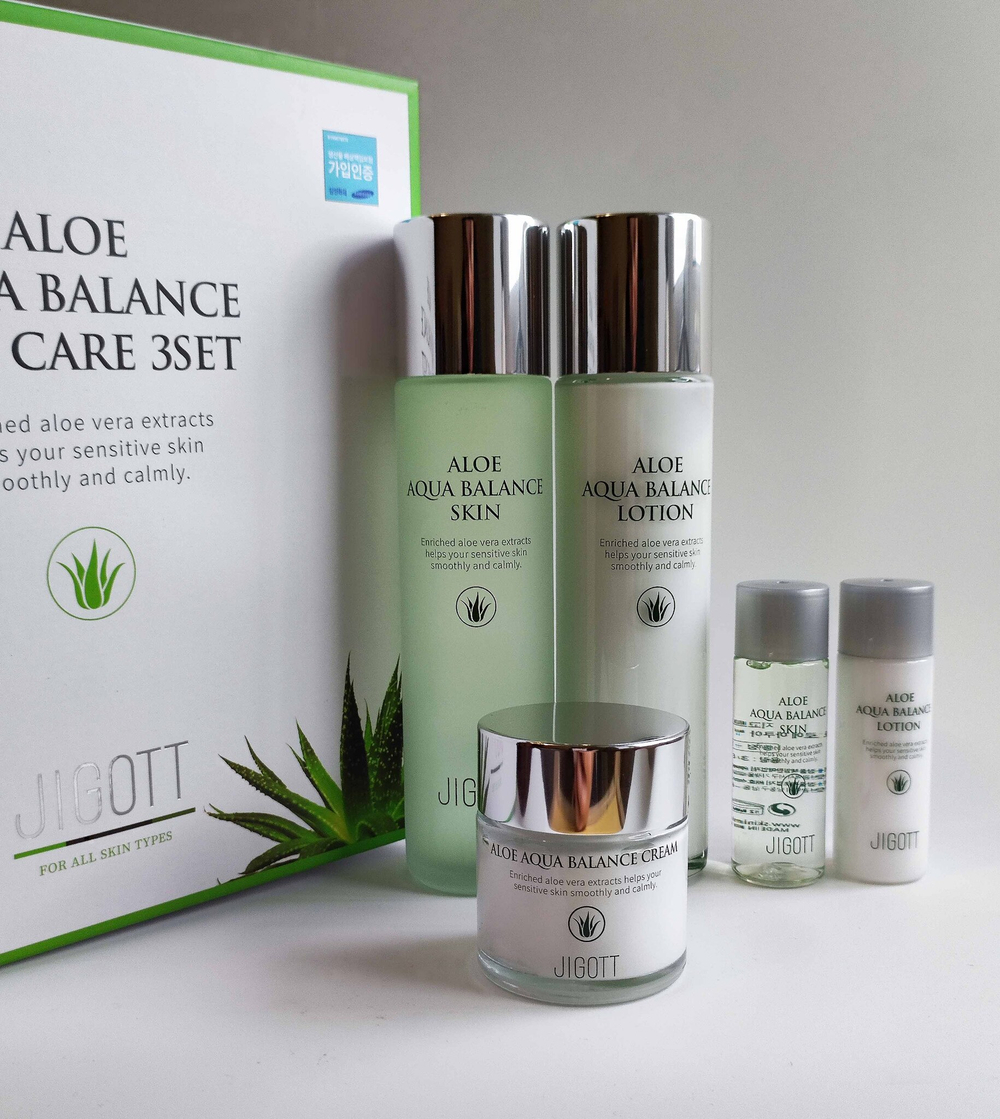 JIGOTT Подарочный уходовый набор корейской косметики с алоэ ALOE AQUA BALANCE SKIN CARE 3SET