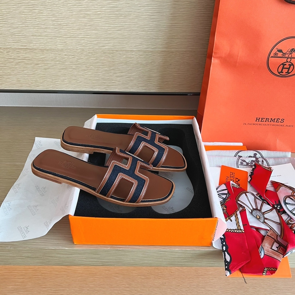 Hermes Oran Sandal