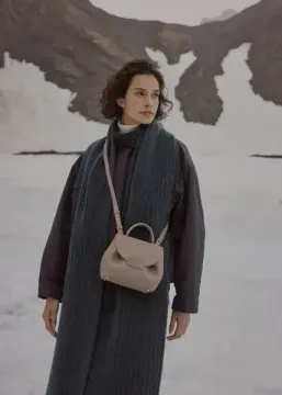 Polene Numero Un Nano в зерненой коже