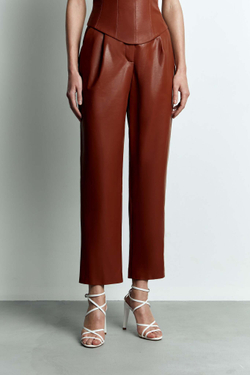 Укороченные брюки на завышенной талии