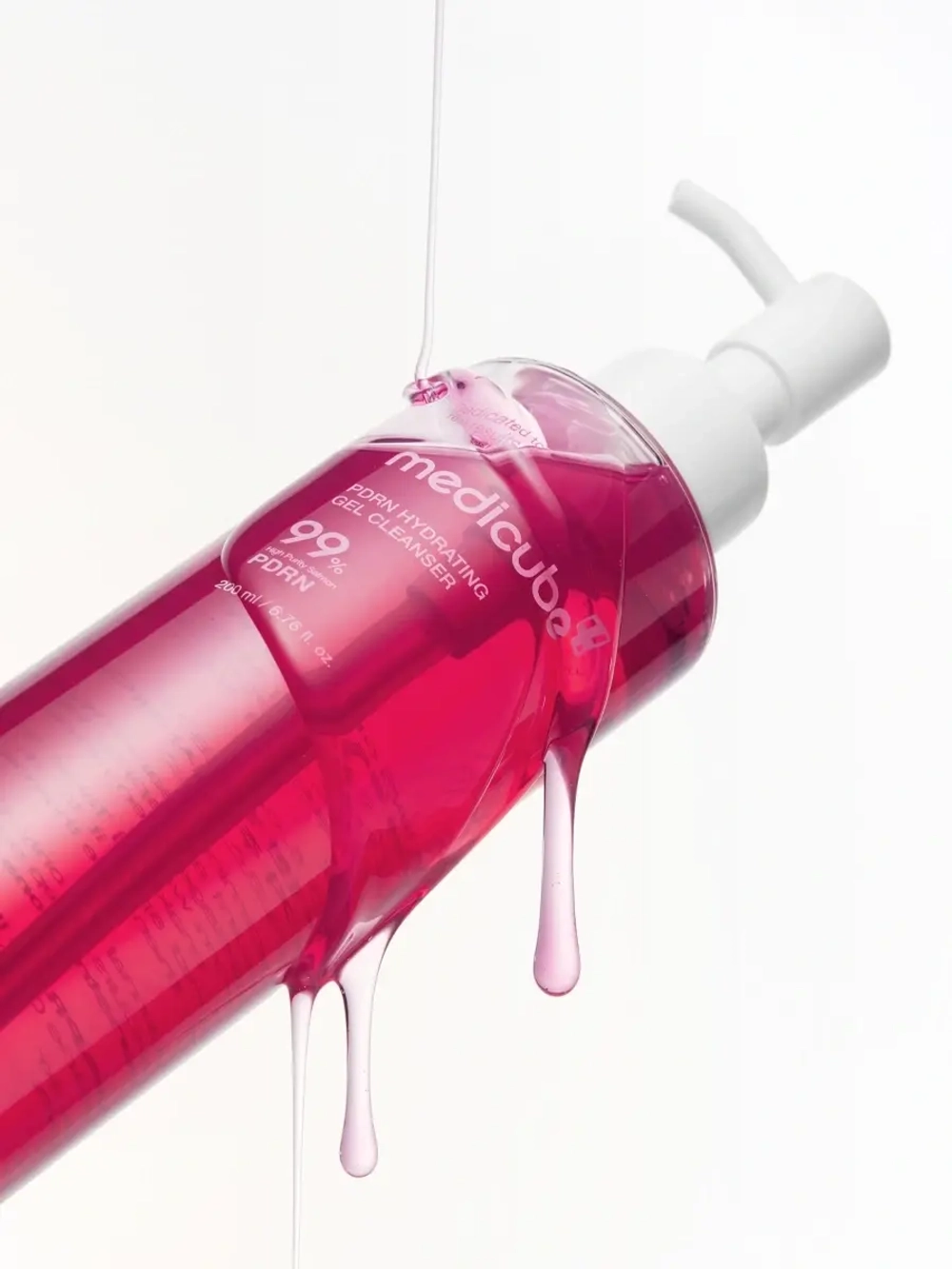 Medicube Увлажняющий гель для умывания с ПДРН и LHA-кислотой PDRN Hydrating Gel Cleanser 200 мл