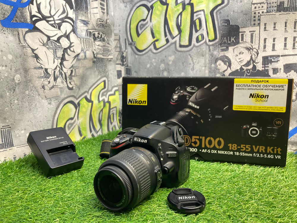Nikon D5100 Kit 18-55mm (44.000 кадров)