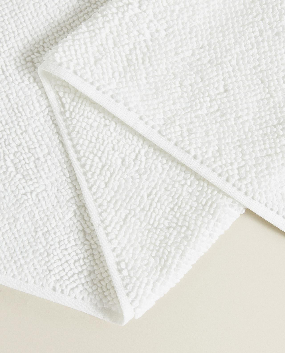 Zara Home - Гладкий нескользящий коврик для ванной, белый, 50x70 см