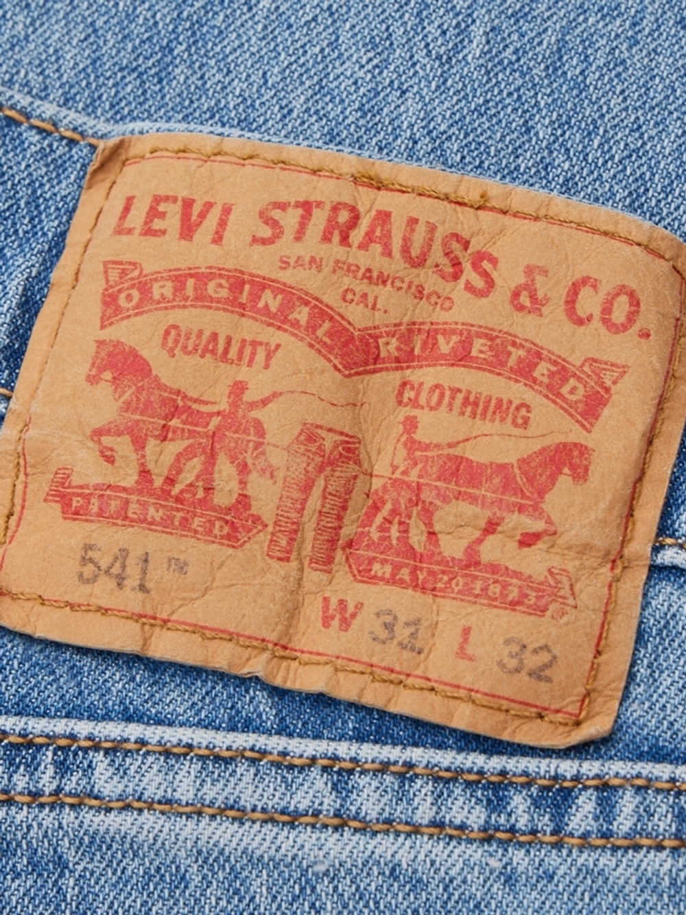 Мужские свободные джинсы Levi's 541 Athletic Taper 18181-0809