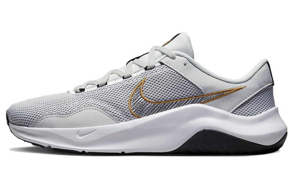 Кроссовки Nike Legend Essential Next Nature