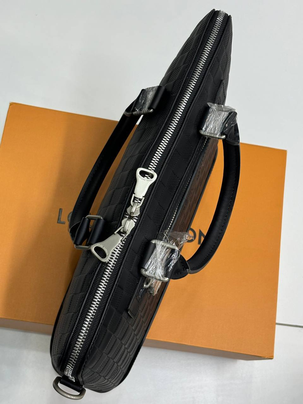 Портфель Louis Vuitton