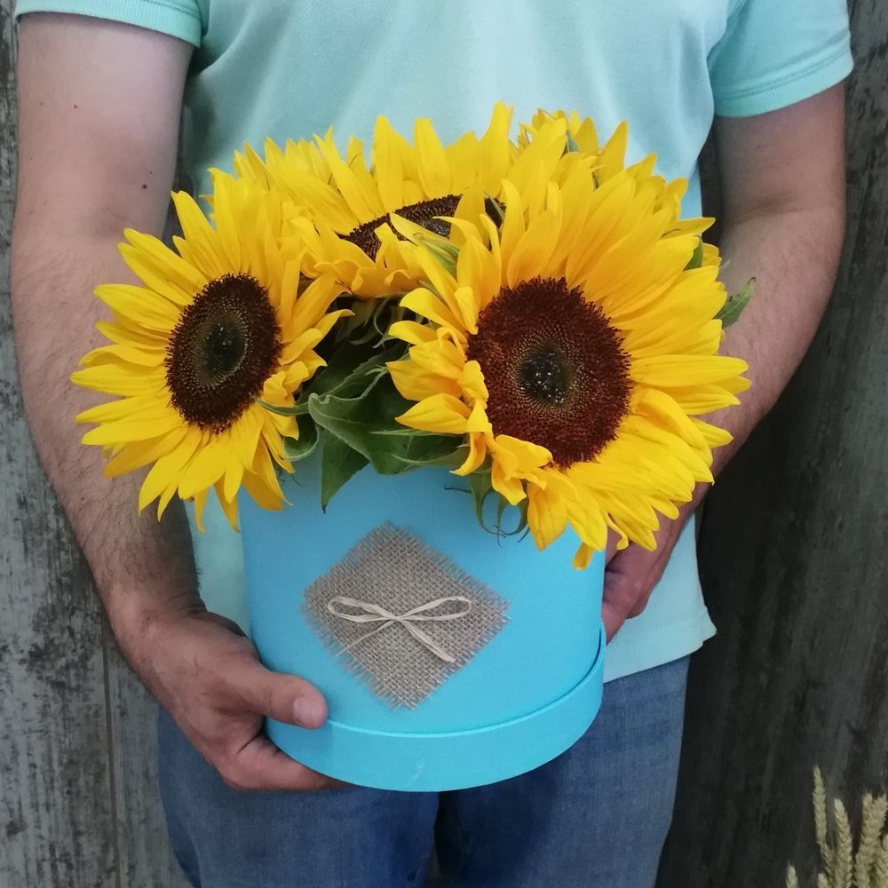 Букет подсолнухов «Завтрак с Ван Гогом»