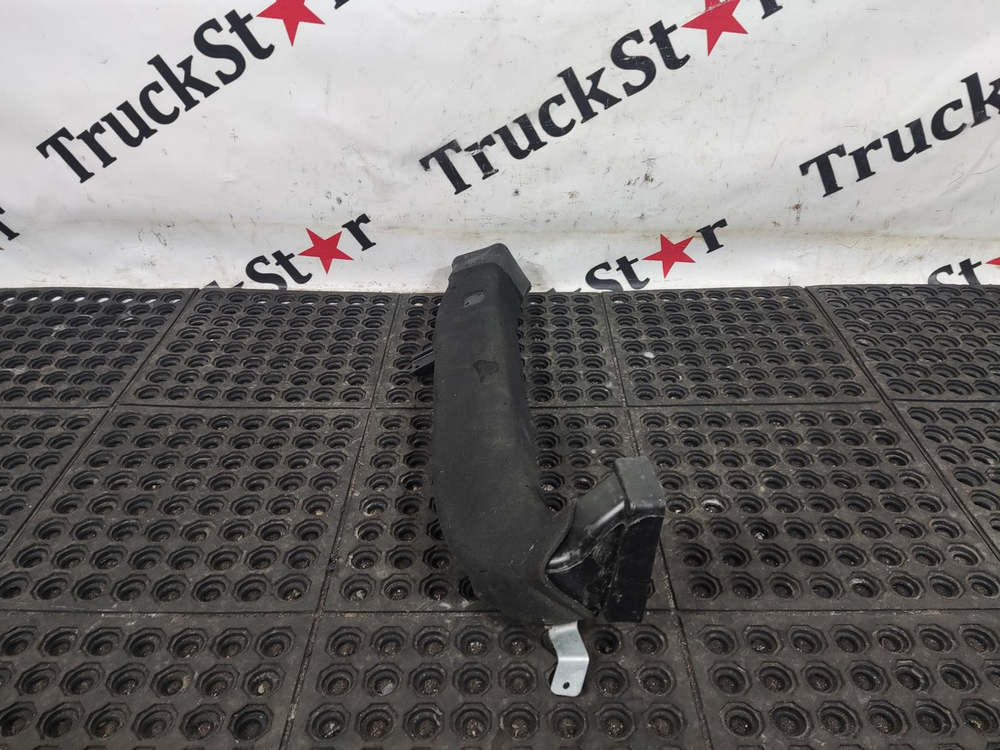 Воздуховод отопителя