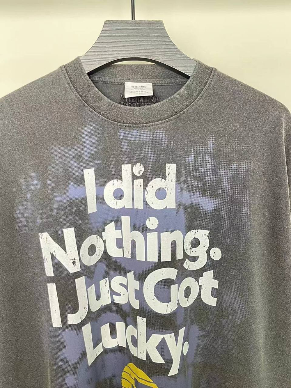 Футболка Vetements