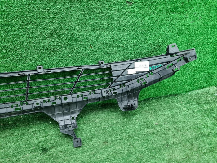 Решетка переднего бампера Hyundai Tucson 4 (20-нв)