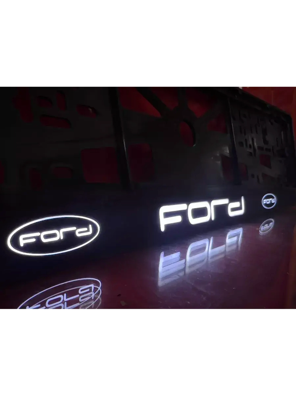 Рамка для номера с подсветкой. Ford.