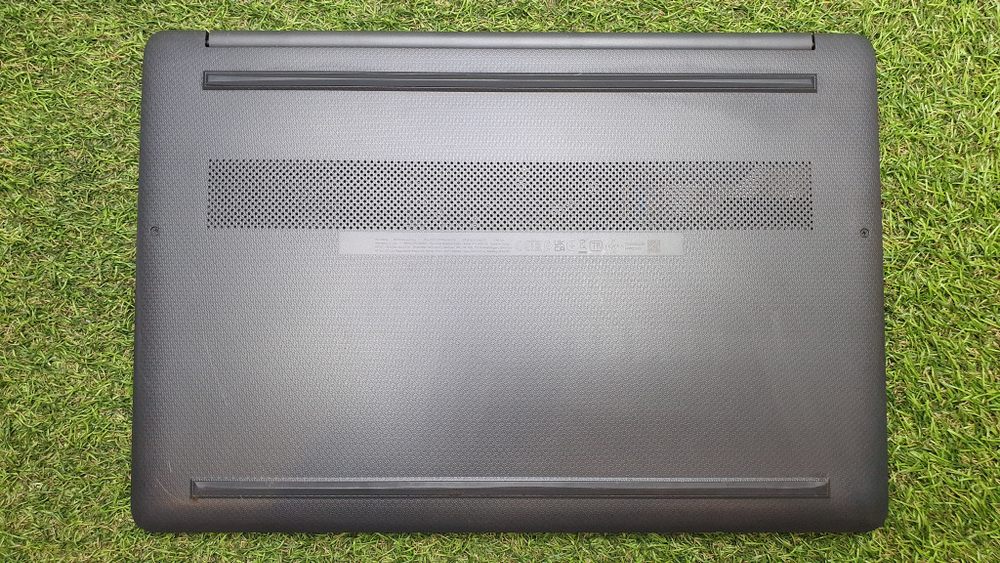 Ноутбук HP AMD/4Gb/FHD/15s-eq1329ur 3C8P0EA/Windows 10