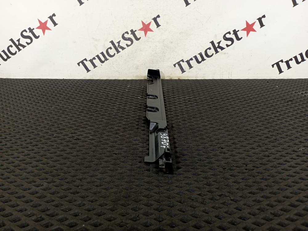 Панель очистителя стекла 2020г.