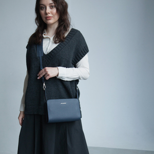 Сумка Emilie из кожи теленка, синего цвета