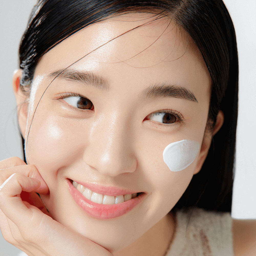 Goodal Heartleaf Calming Moisture Sun Cream SPF50+ PA++++ солнцезащитный крем с хауттюйнией