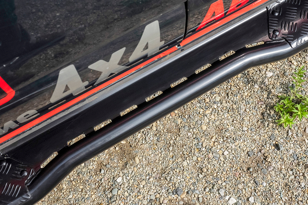 Пороги силовые Toyota Hilux 1983-1997 РИФ