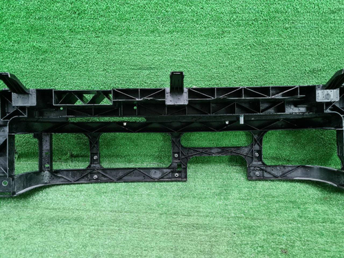 Телевизор Lixiang L9 (2022-н.в.)