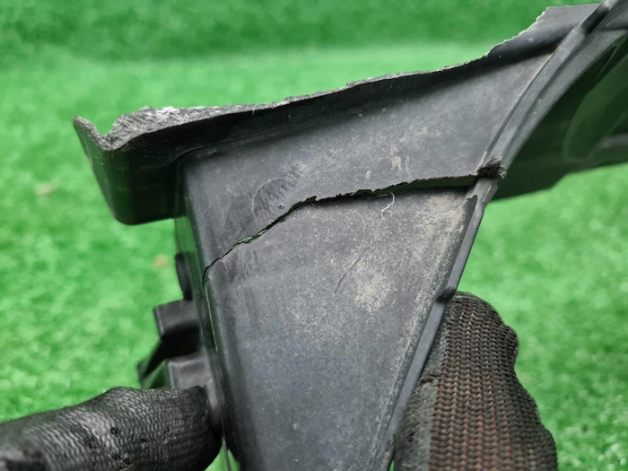 Воздуховод радиатора нижний BMW X3 G01 (2017-2021)