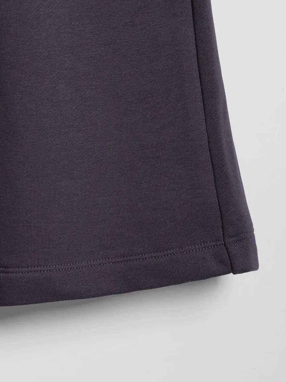 Спортивный костюм для девочки в школу