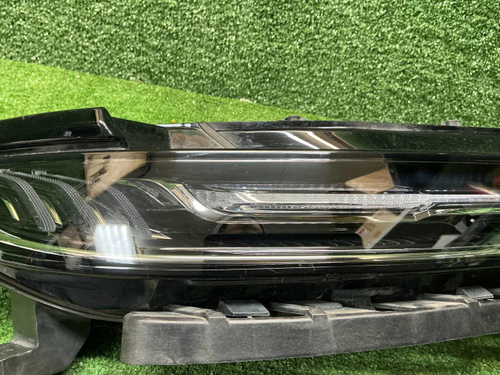 ДХО правый Hongqi E-HS9 (2020-н.в.)