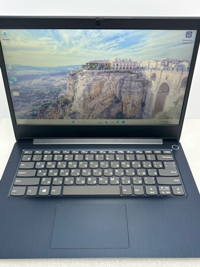 Ноутбук Lenovo IdeaPad 3 14ADA05 (81W000FXRU) 14.0"/AMD Ryzen 5 3500U/RAM 8GB/SSD 256GB/AMD Radeon Vega 8/1920*1080/TN/Windows 11/Подсветка кл-ры: нет/синий. Состояние: Уценка/небольшой след на матрице от клавиатуры/С1