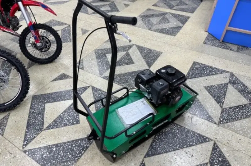 Мотобуксировщик ЩУКАРЬ 380 8 л.с. 1290мм (сцепление "автомат")