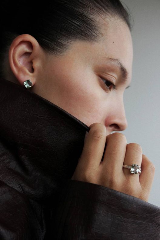 Пусеты Mireille с зелёным аметистом / Mari Cush