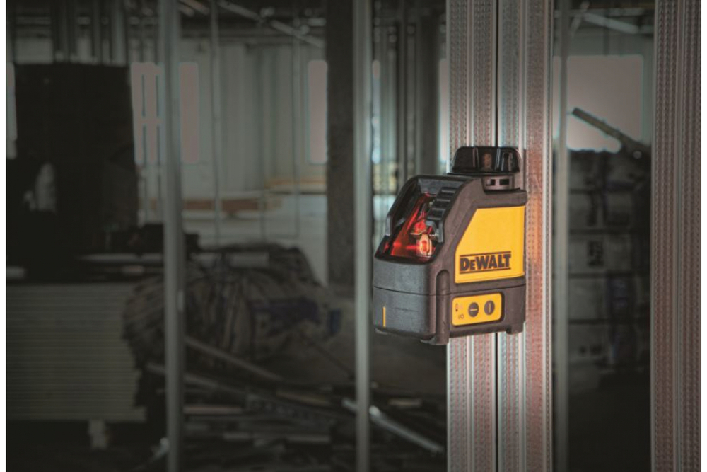Лазерный уровень DeWALT линейный DW088K