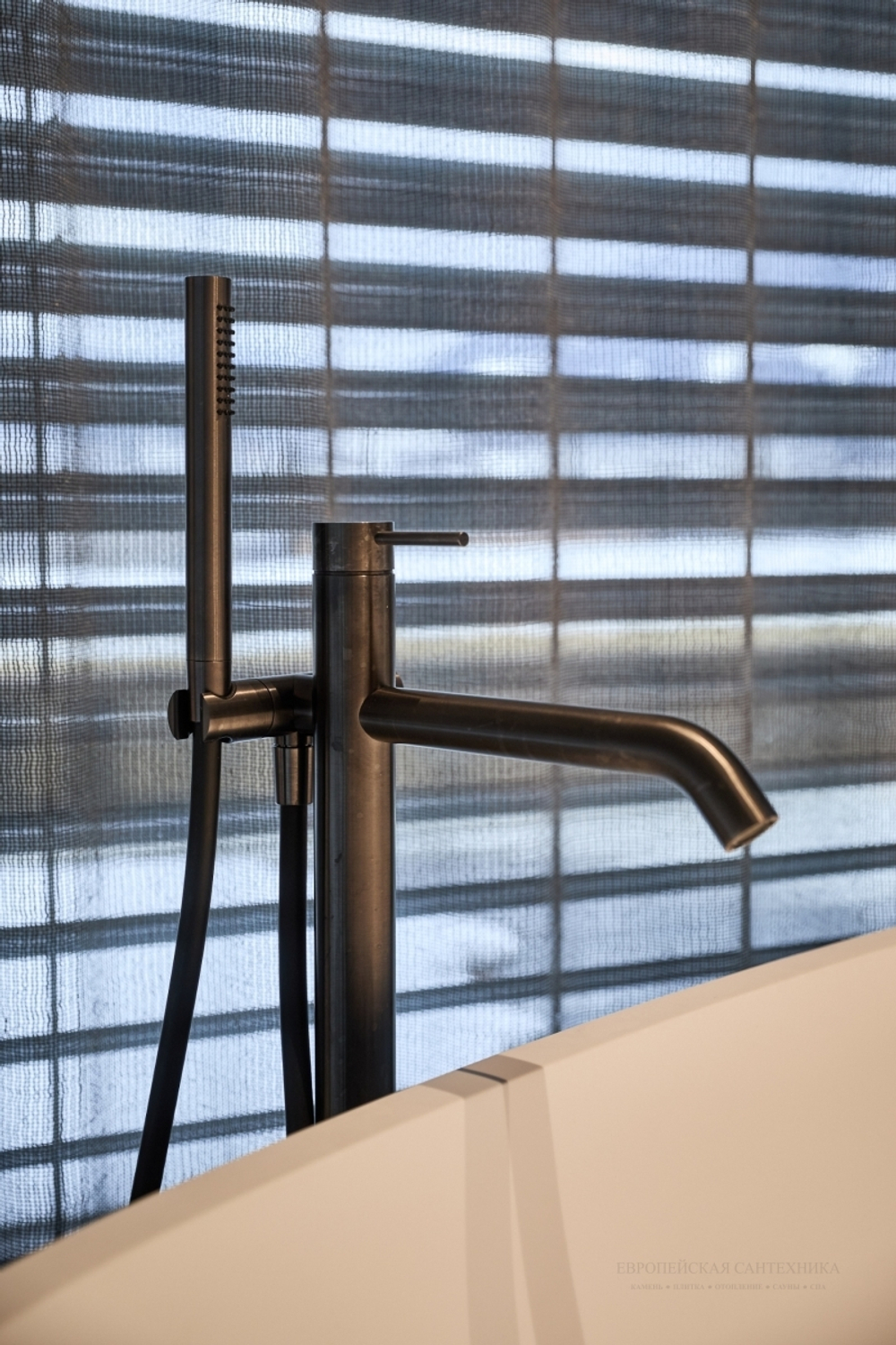 Смеситель для ванны Gessi 316, напольный, встраиваемый, с душевой лейкой, цвет Matte Black