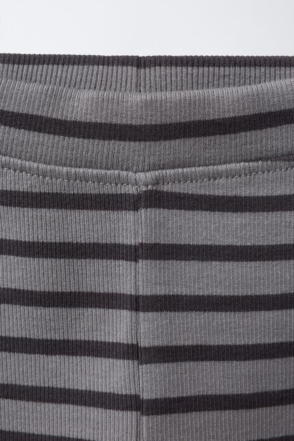 ZARA НАБОР ИЗ ДВУХ ЛЕГИНСОВ С ПРИНТОМ И ОДНОТОННЫХ, ЧЕРНЫЙ