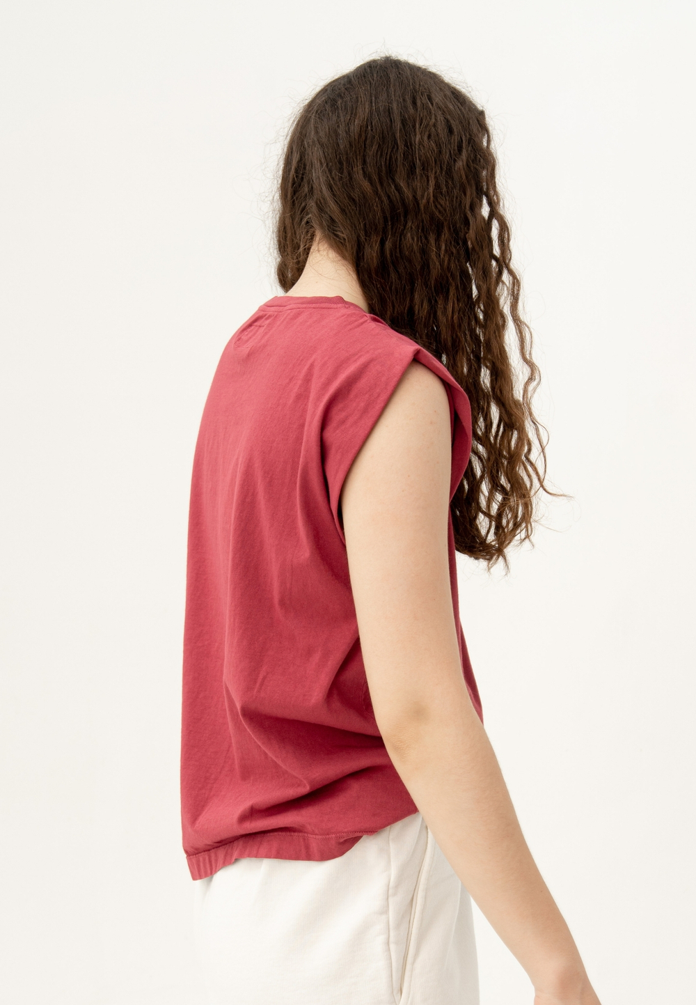 Футболка безрукавная Bowery NYC однотонная Ruby