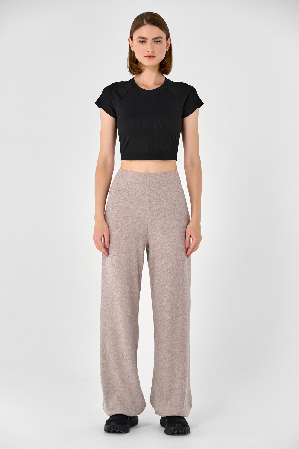 Брюки хлопковые широкие с манжетами с карманами