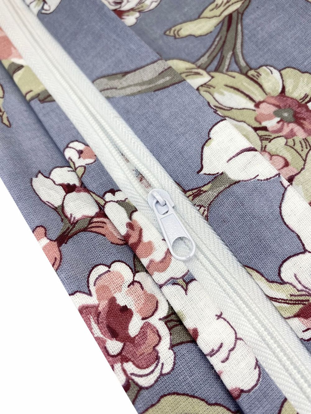 Постельное белье Сказка "Прохоровская роза" евро   наволочки 50х70 2шт Простынь на резинке 180х200 см  Пододеяльник 200х215 см