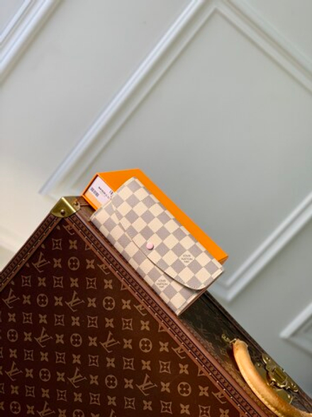 Louis Vuitton Emilie Wallet
