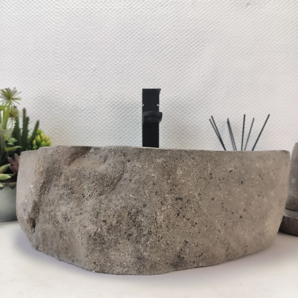 Раковина из речного камня RS-63467 (49*36*15) 0122