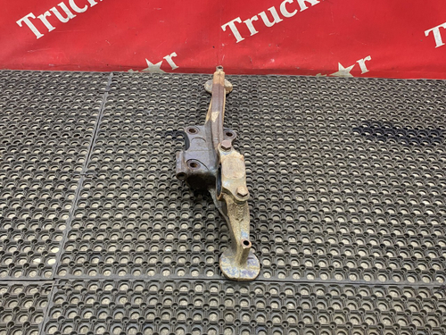 Кронштейн пневморессоры левый 2019г