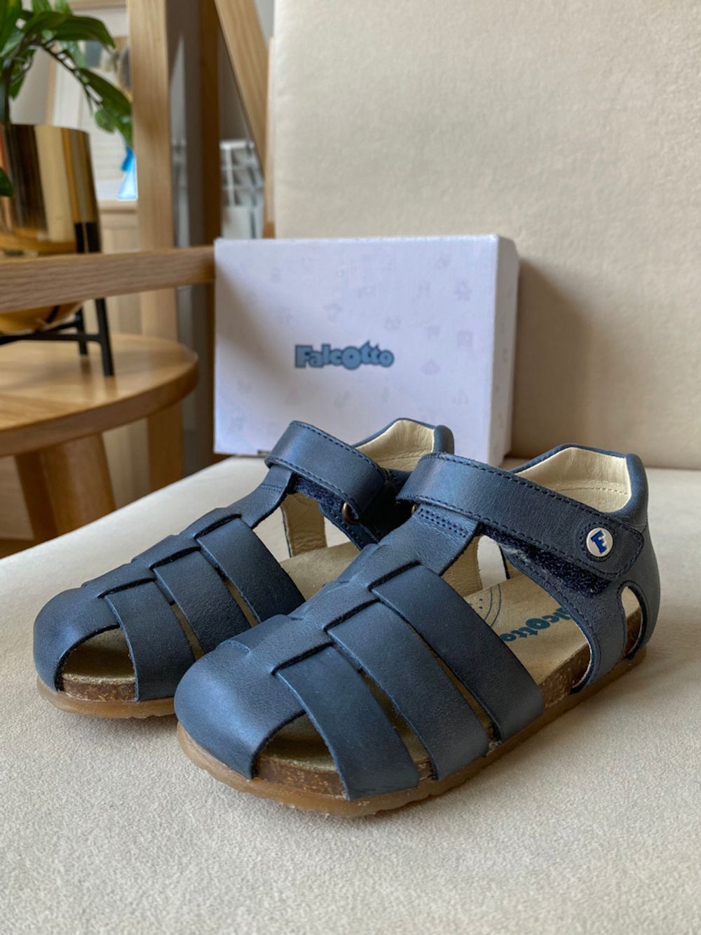 Новые босоножки Falcotto, 25