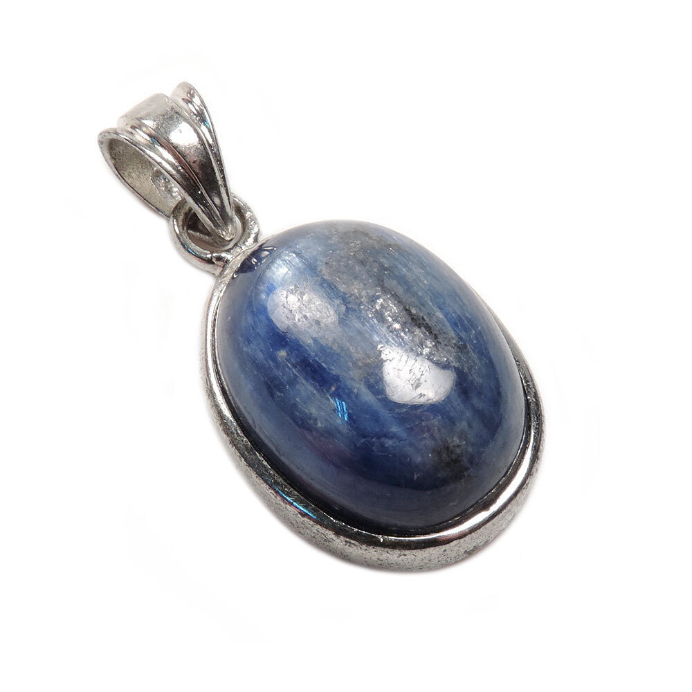 Кулон "Овал" кианит 19х28мм