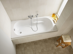 фото в интерьере  Ванна акриловая Roca Genova N 150x75 см ZRU9302894