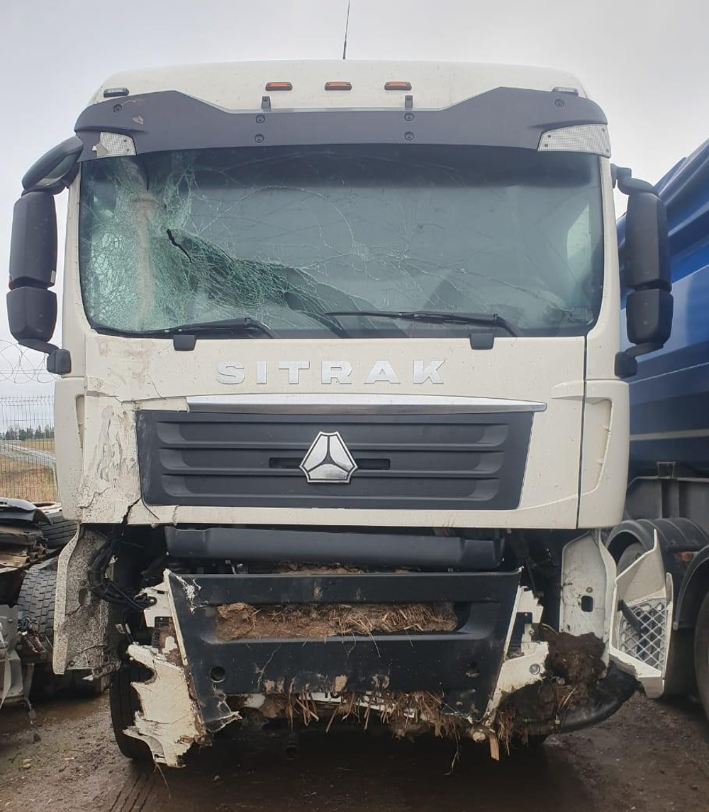 SITRAK C7H 4x2 Седельный тягач ZZ4186V361HE (Дизельный, 12,4 л, 480 л.с., МТ)