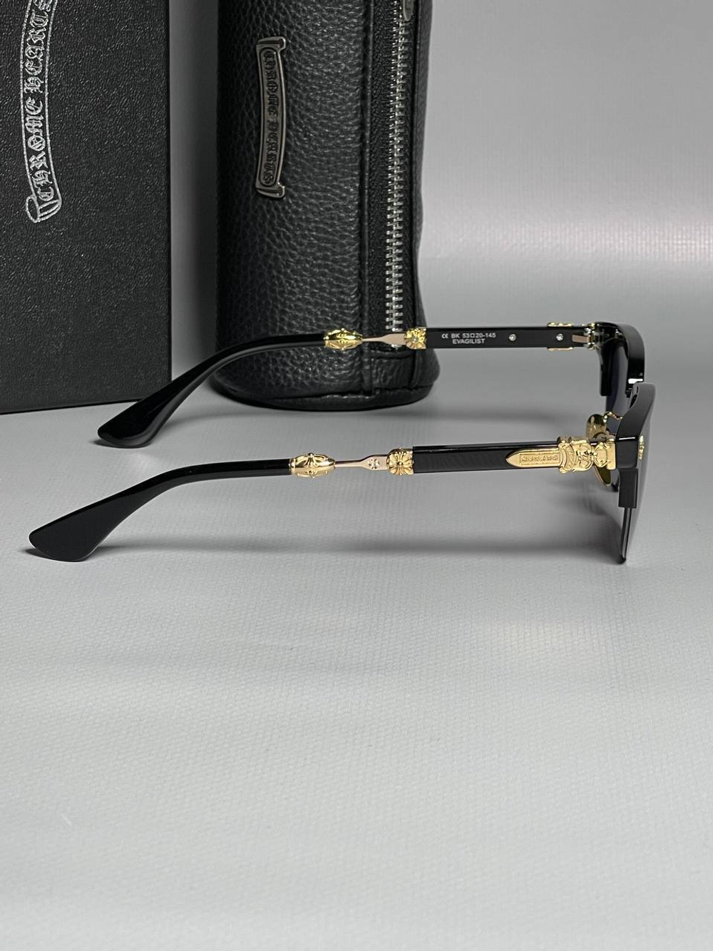 Солнцезащитные очки Chrome Hearts