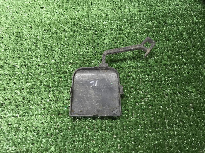 Заглушка буксир. крюка Peugeot Expert 3 (16-нв)