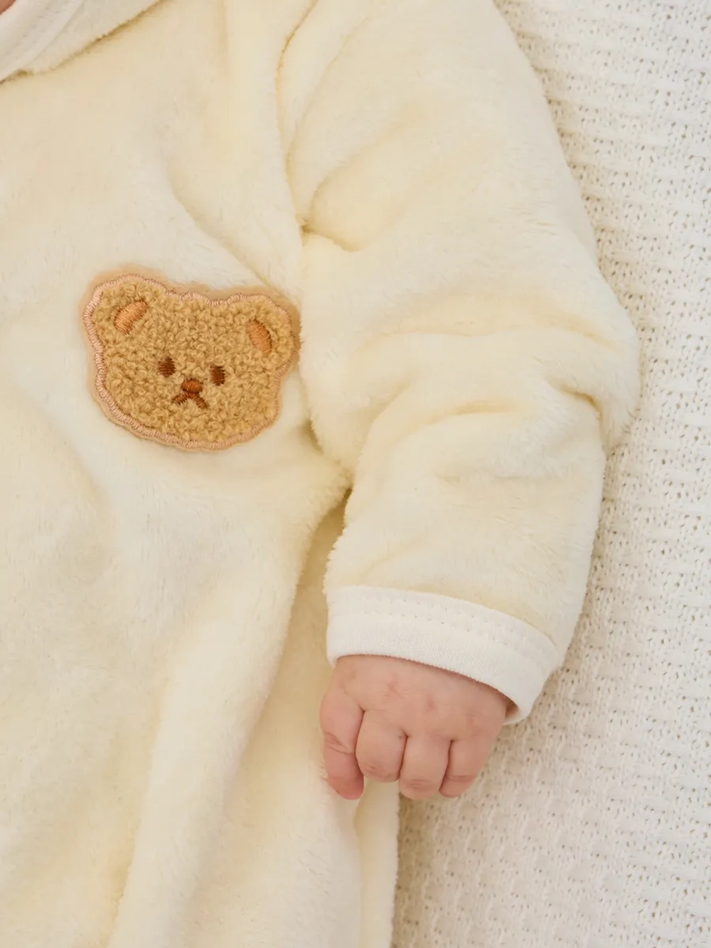 Теплый комбинезон для новорожденных плюшевый